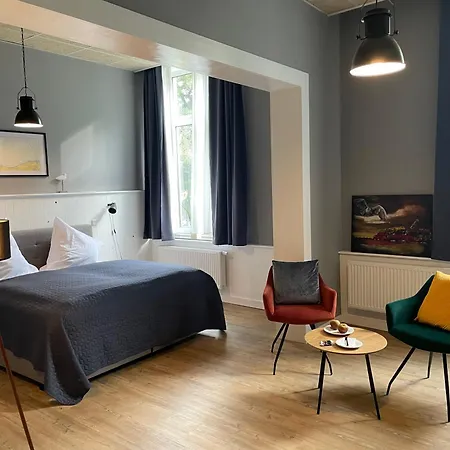 Alte Navigationsschule Hotel Rhauderfehn